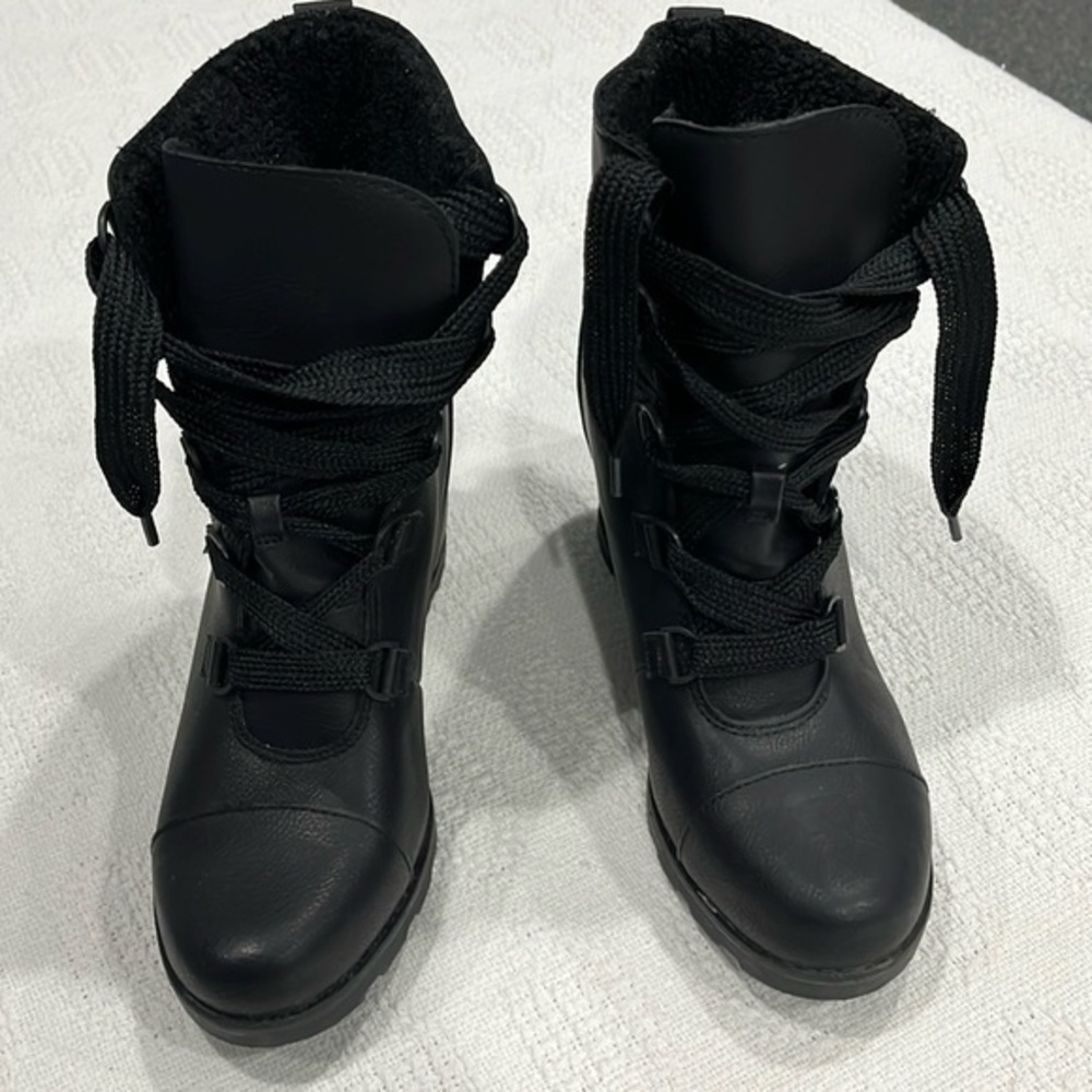 Universal Thread boots wedge size 9‎ Black Katherine 10 run small & narrow